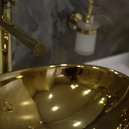 студия,с прямым видом на море! в аркадии.на каманина!